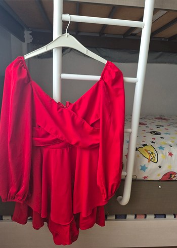 s Beden Parlak Kırmızı Mini Elbise V Yaka Fırfırlı