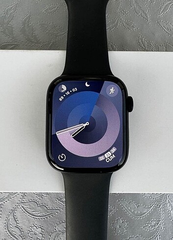 Apple watch series 8 45MM saat
