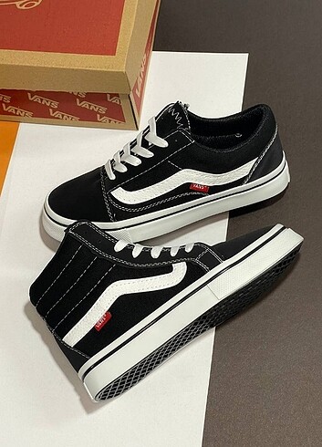 2 çift Vans Old Skool Sneaker Ayakkabı