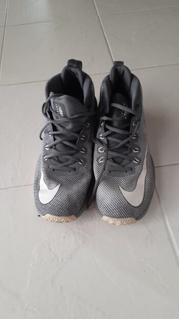 Nike basketbol ayakkabisi