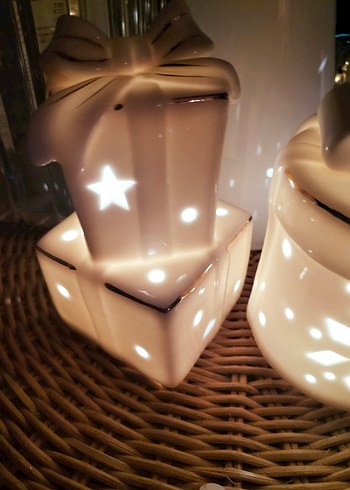 Fiyonk Detaylı Beyaz Seramik Mumluk - Görsel 10