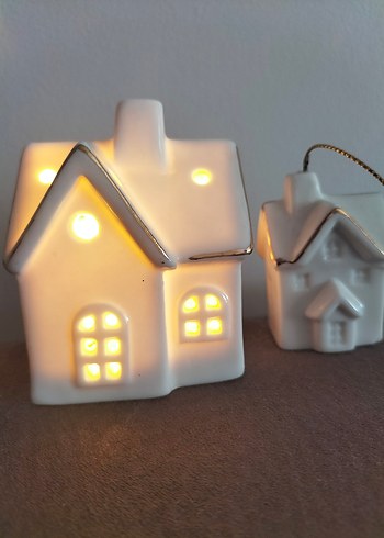 Beyaz Seramik Ev Şeklinde Mumluk ve Süs - Görsel 3