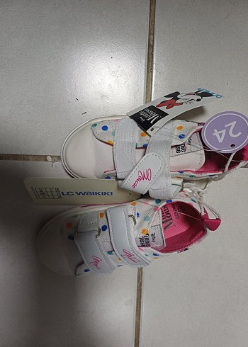 Kız Çocuk Beyaz Baskılı Cırtlı Spor Ayakkabı - Görsel 2