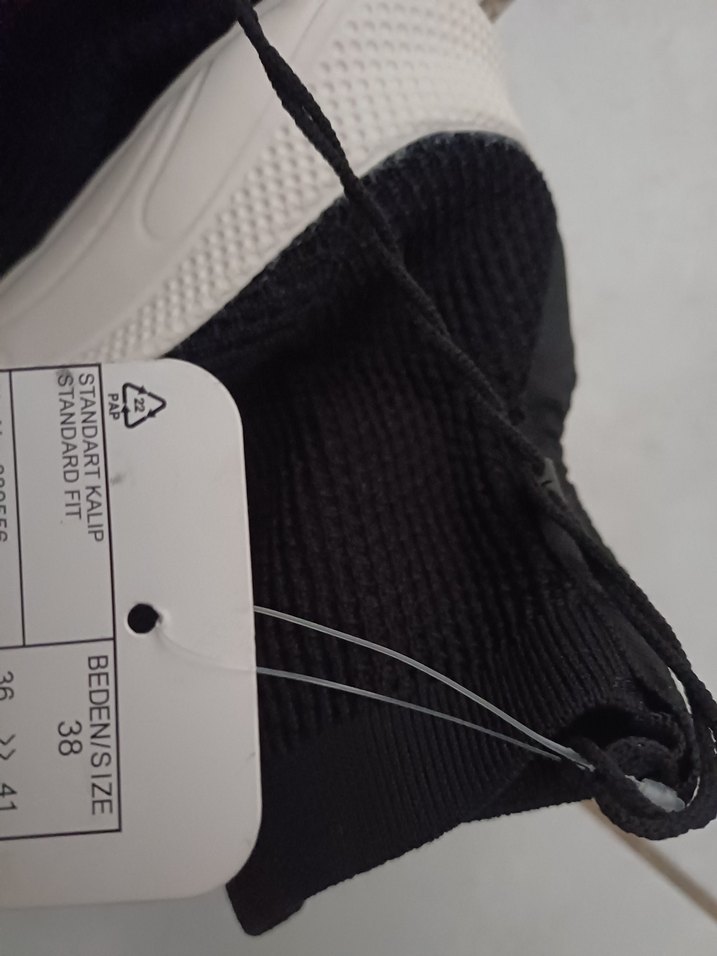 Kadın Siyah Dolgu Topuklu Spor Ayakkabı - Görsel 3