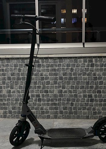 Koyu Siyah Çocuk Scooter - Görsel 3