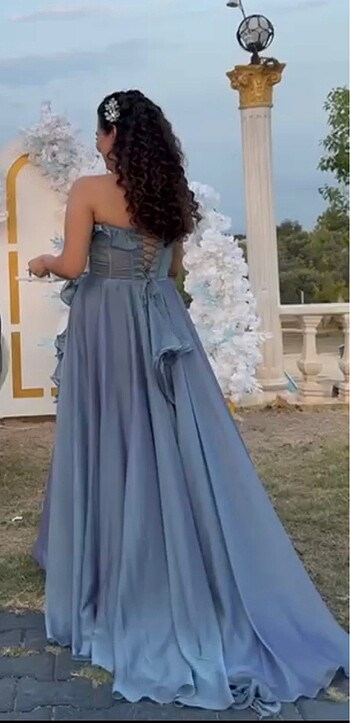 Alfabeta fırfırlı yırtmaçlı abiye - Görsel 5