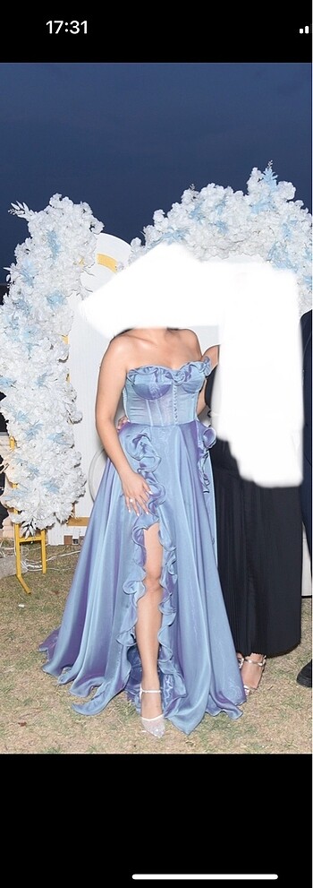 Alfabeta fırfırlı yırtmaçlı abiye - Görsel 3