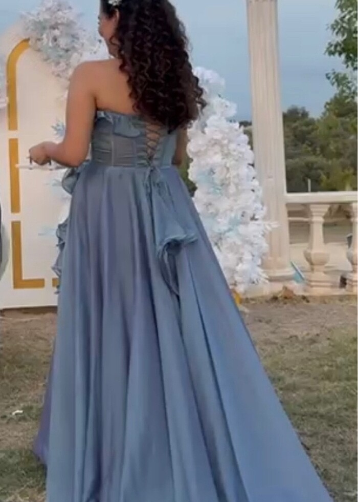 Alfabeta fırfırlı yırtmaçlı abiye - Görsel 5