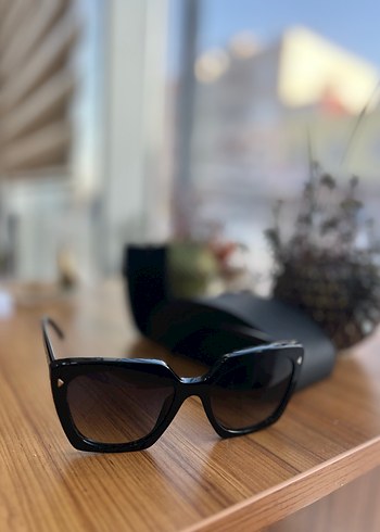 Siyah prada orijinal gözlük - Görsel 6