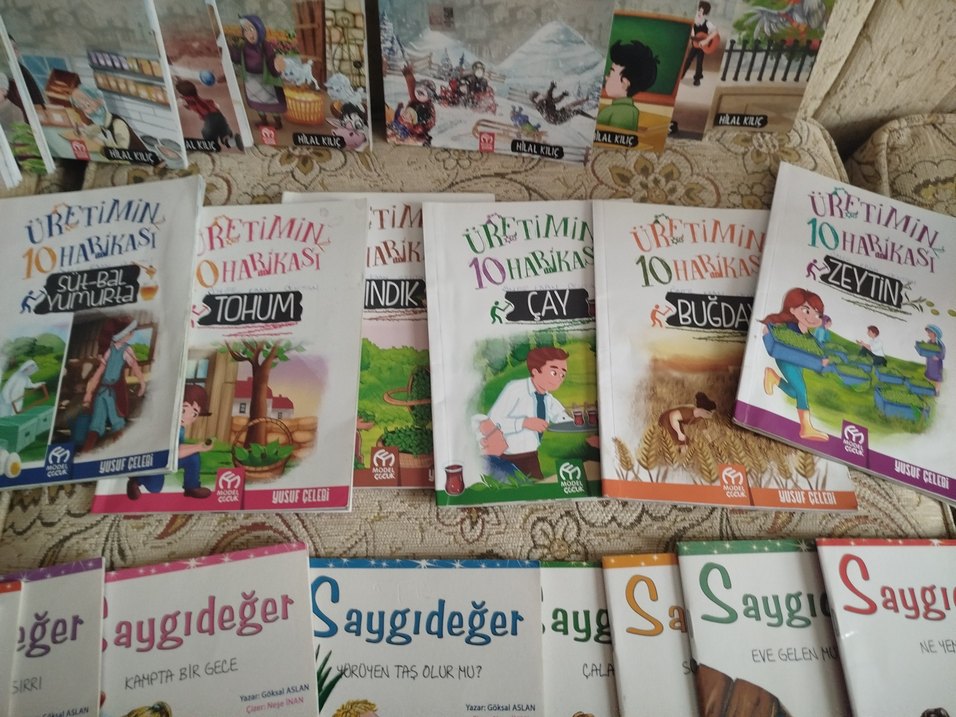 Çocuk Kitapları Seti - Mahalle Öyküleri ve Üretimin 10 Harikası - Görsel 5