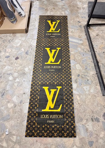 Louis Vuitton yolluk