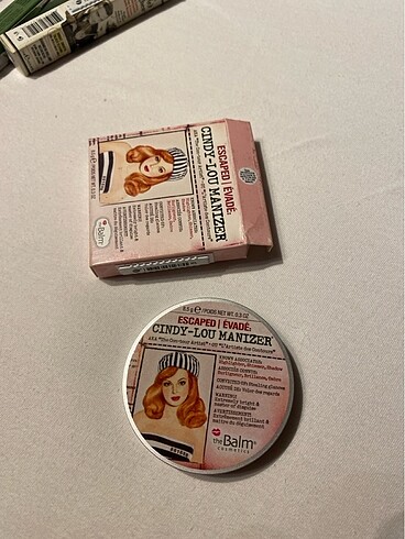 The balm cindy lou manizer