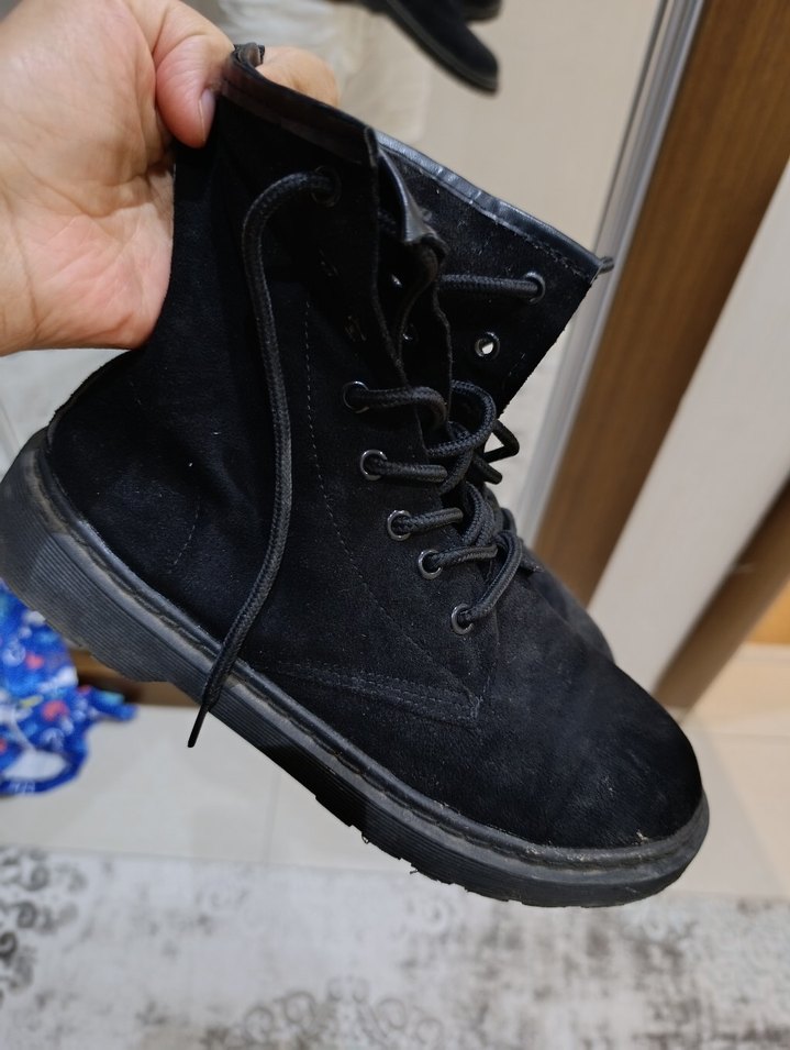 Siyah Süet Stiletto Topuklu Kadın Bot - Görsel 2