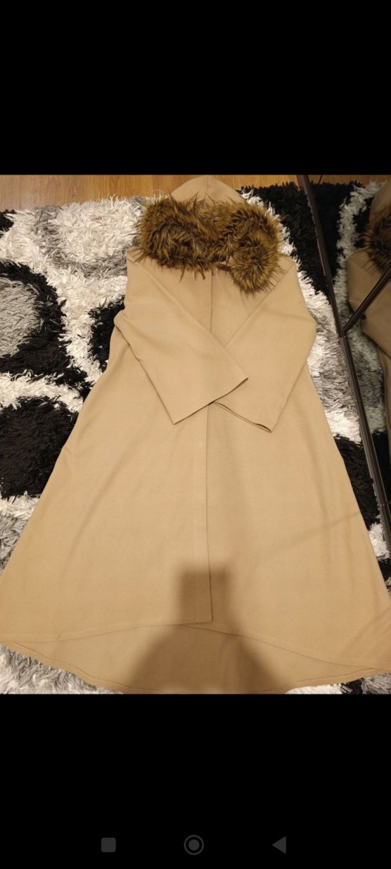 Kürk Detaylı Bej Kadın Uzun Kaban kaşe - Görsel 2