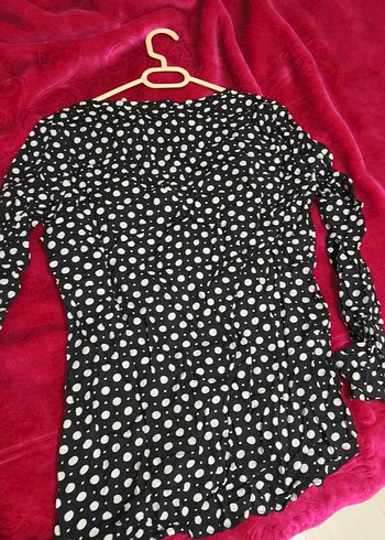 Uzun Kollu Siyah Puantiyeli Bluz - Görsel 3