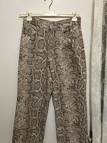 Leopar desenli pantolon