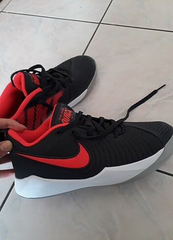 Nike Team Hustle Quick 2 Basketbol Ayakkabısı Orijinal Sıfır