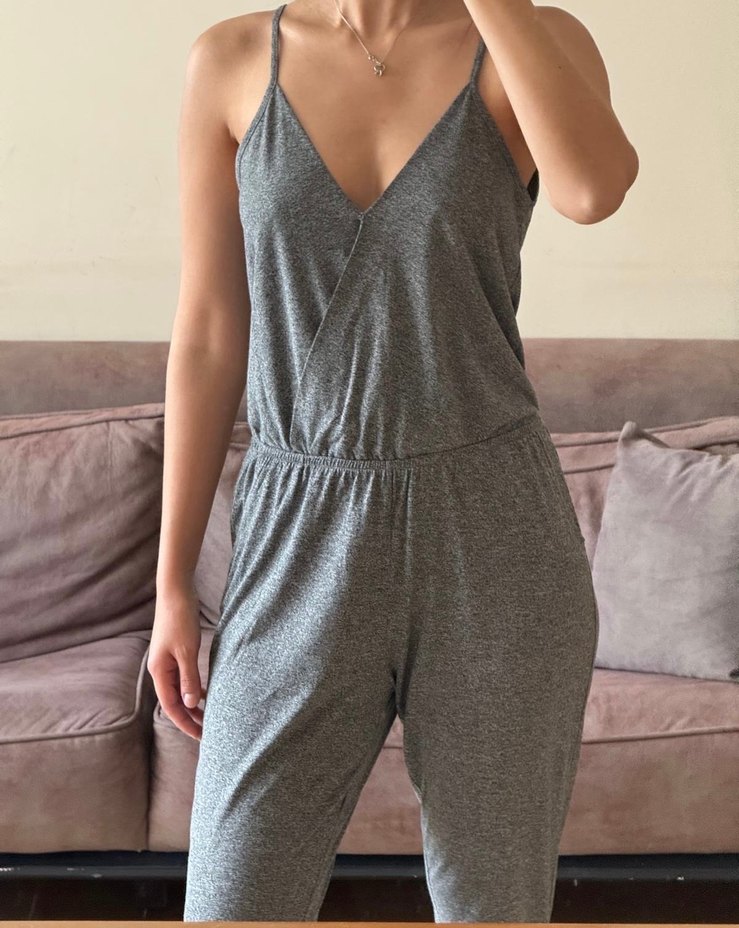 Gri V Yakalı Kadın Uzun Tulum - Görsel 3