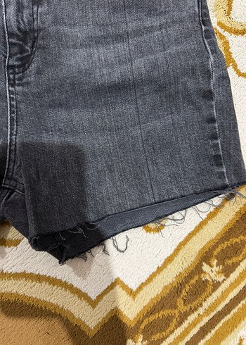 Siyah Dar Kesim Mini Kot Şort - Görsel 3