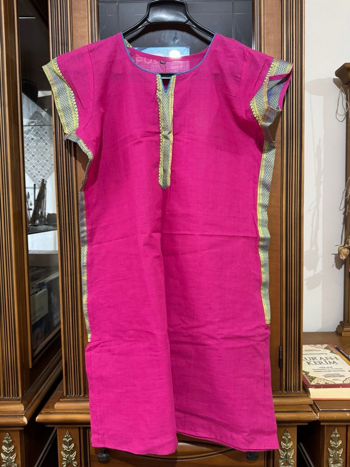 Pembe Kısa Yazlık Elbise - Görsel 2