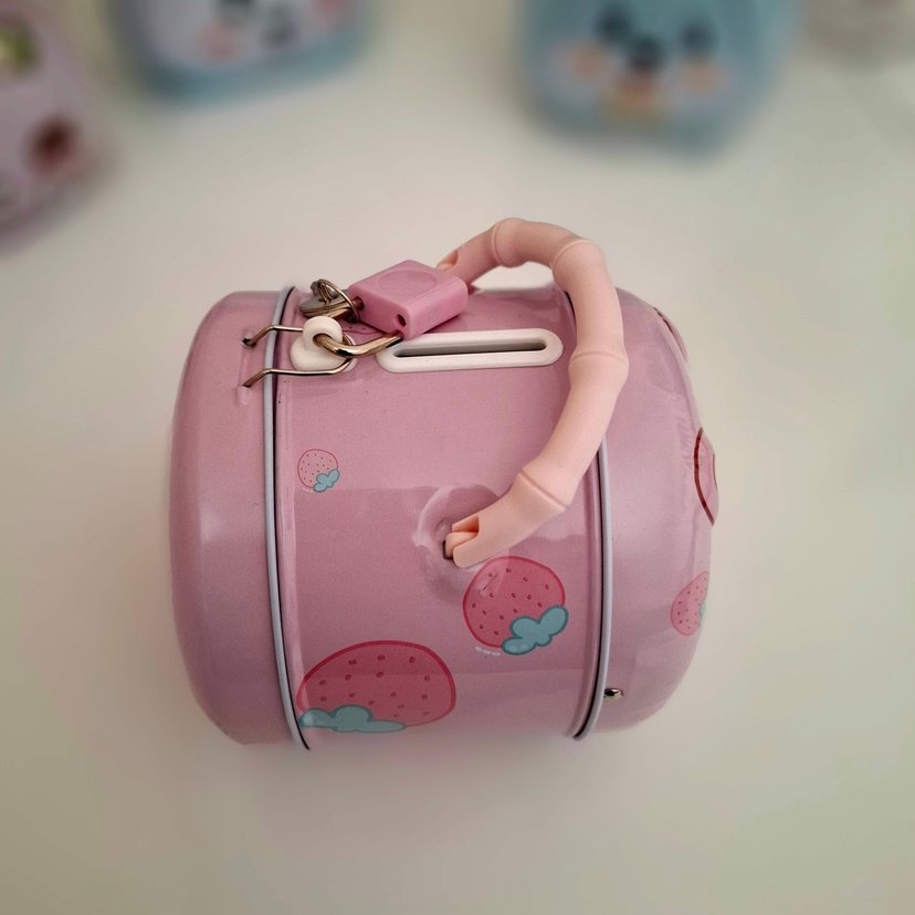 Pembe Kulplu Tavşan Kumbara
Çocuk, Yetişkin İçin KilitliKumbara - Görsel 4