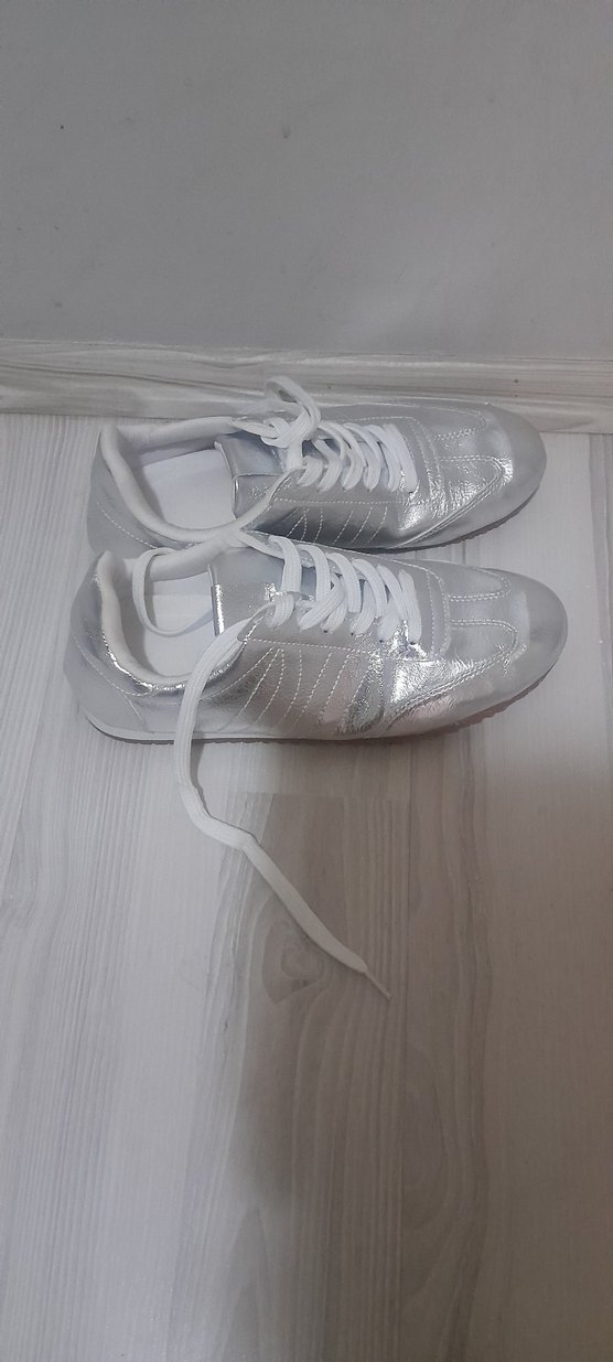 Beyaz Metalik Kadın Spor Ayakkabı - Görsel 4