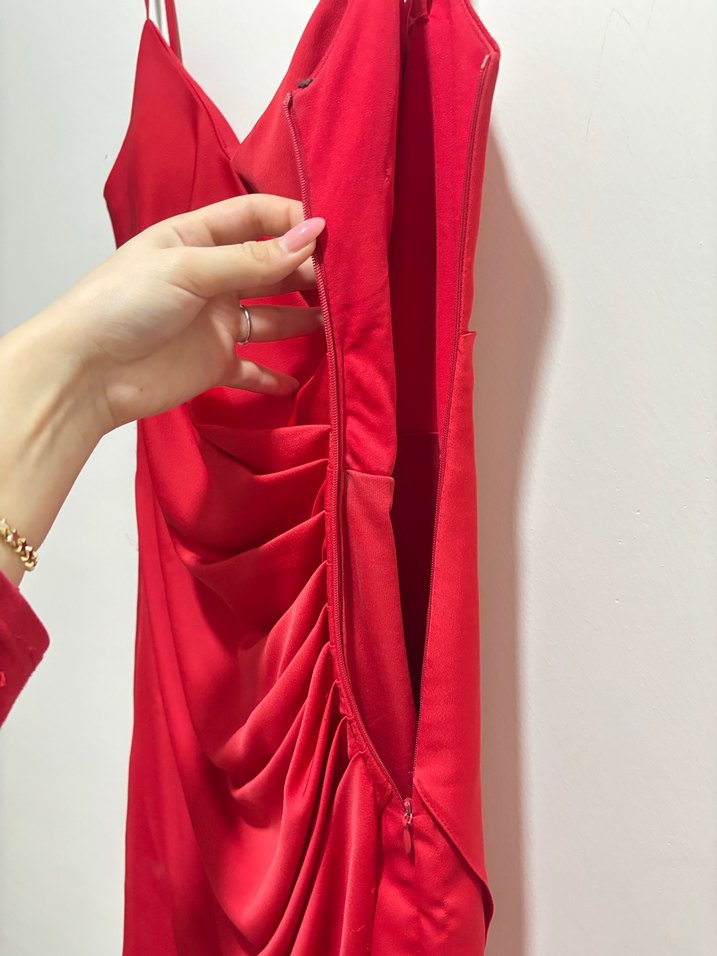 Saten Kırmızı Straplez Mini gece Elbisesi - Görsel 3