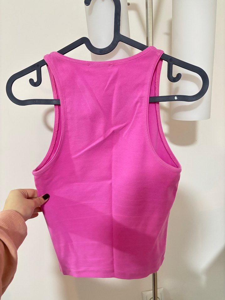 Dilvin Pembe Kadın Atlet - Görsel 3