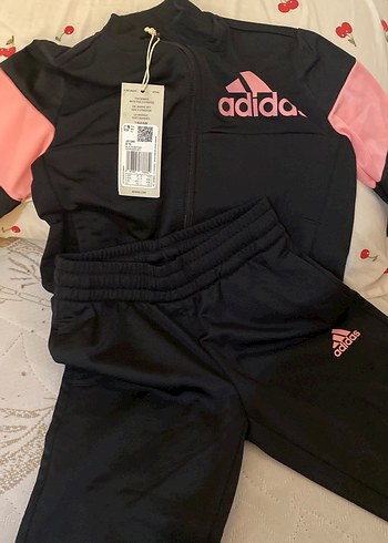 Adidas Kızlar için Siyah ve Pembe Eşofman Takımı