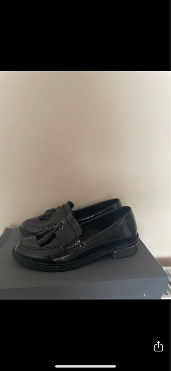 Elle loafer