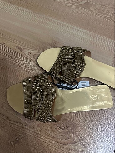 37 Beden altın Renk Parlak zara gold terlik