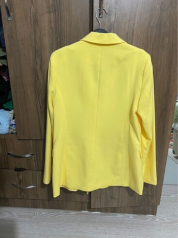 m Beden sarı Renk Blazer ceket Stradivarius