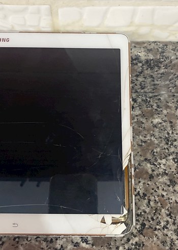 Beyaz Samsung Tablet - Görsel 2