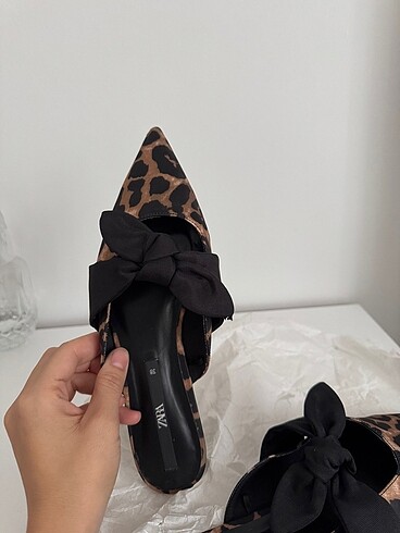 38 Beden siyah Renk ZARA TERLİK