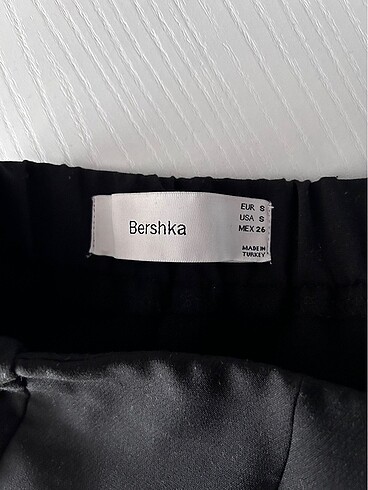 s Beden siyah Renk Bershka şort etek
