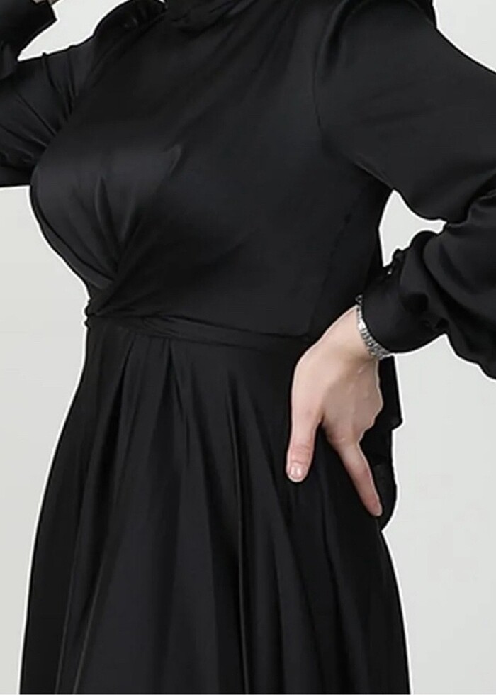 Sıyah elbıse - Görsel 3