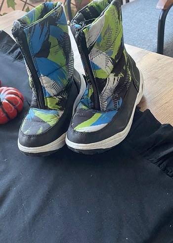 Çocuk Çok Renkli Bağcıksız Kauçuk Bot - Görsel 3