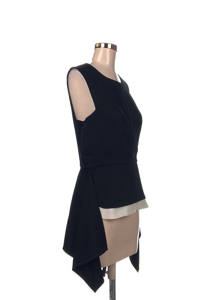 BCBG Maxazria Bluz %70 İndirimli. - Görsel 2