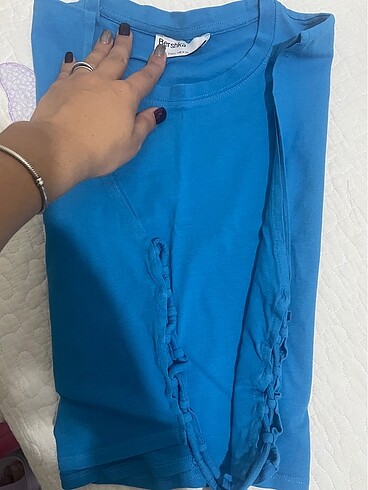 Bershka Mavi tshirt