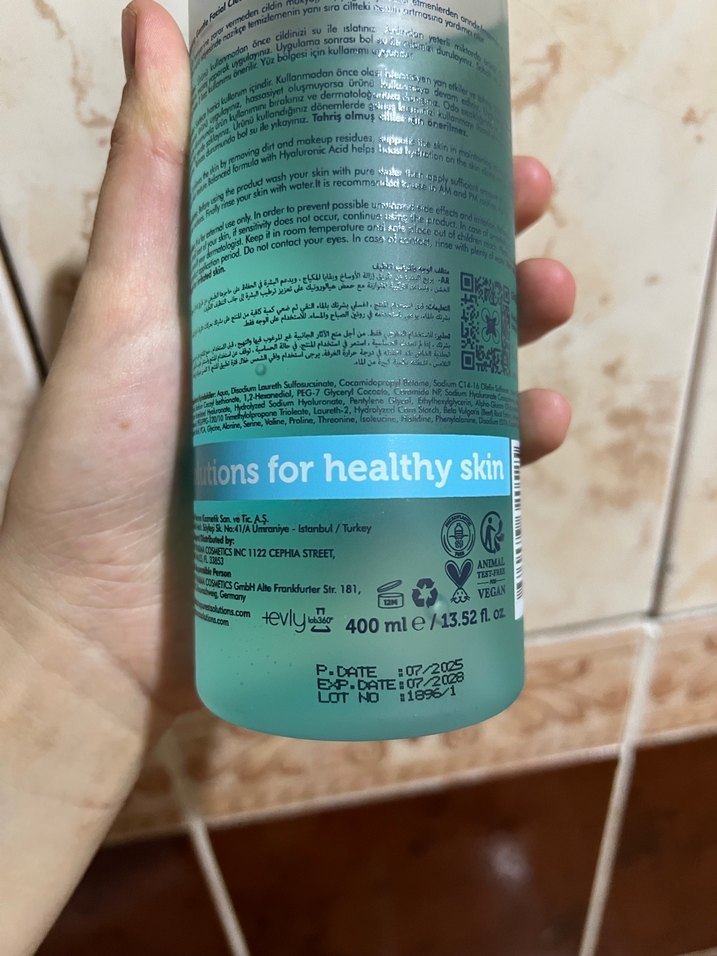 The Purest Solutions Nemlendirici Yüz Temizleyici - Görsel 2