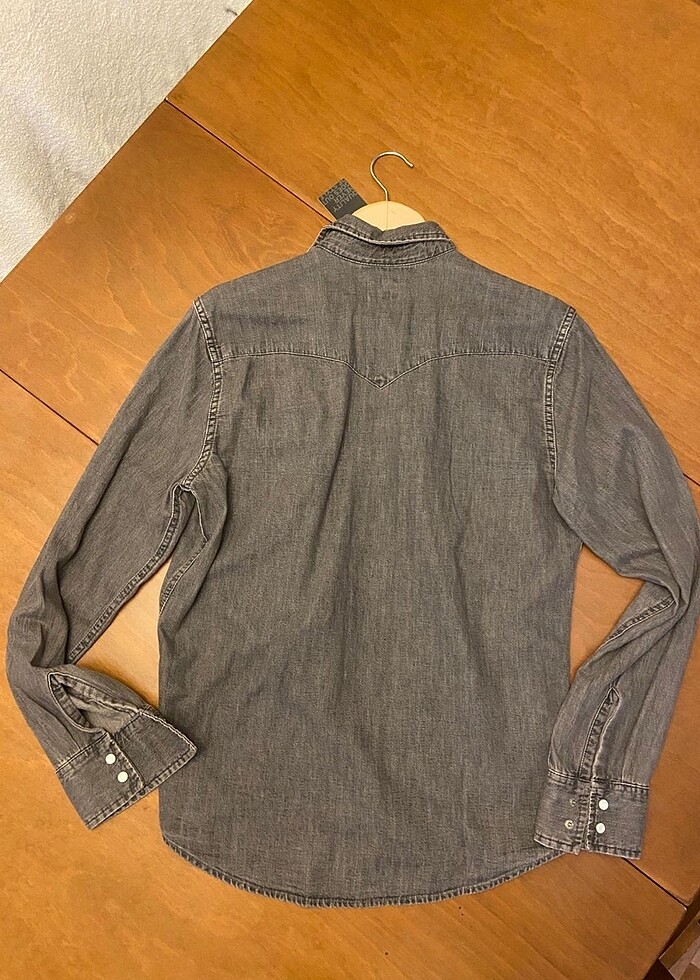 Levis gomlek — görsel 4/5
