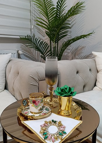 Çiçek Desenli Altın Detaylı Fincan ve Tabak - Görsel 2