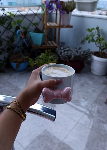 Pembe Fiyonk Detaylı mavi Pastel Kupa - Görsel 2