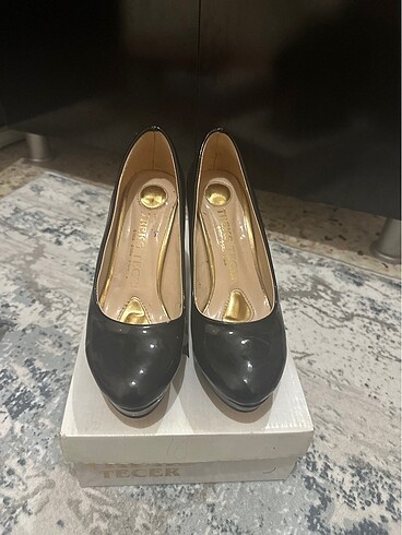 Diğer Stiletto