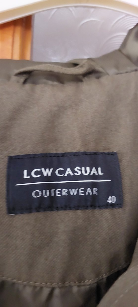 Bej Düğmeli Uzun Kadın Ceketi - Görsel 3