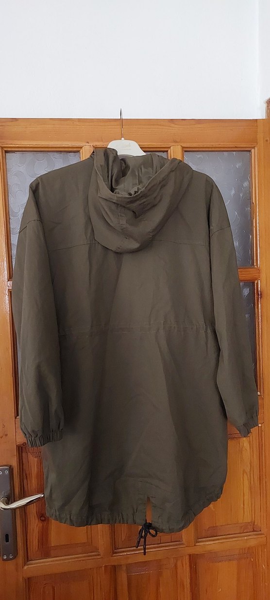 Bej Düğmeli Uzun Kadın Ceketi - Görsel 2