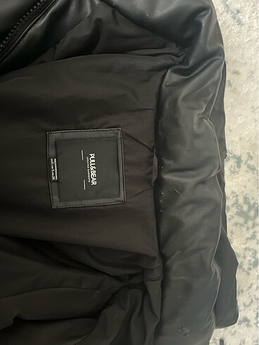 s Beden pull and bear mont