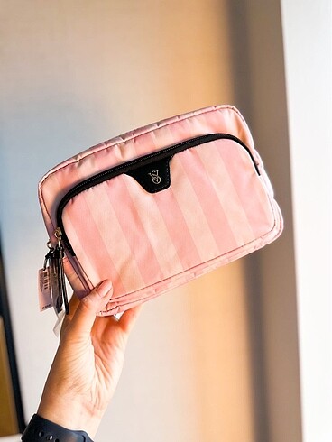 Beden Victorias Secret Makyaj Çantası