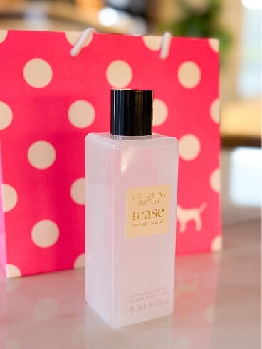 Victoria?s Secret Creme Cloud Sprey