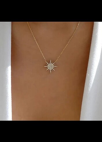Gold Zirkon Taşlı Yıldız Kolye 